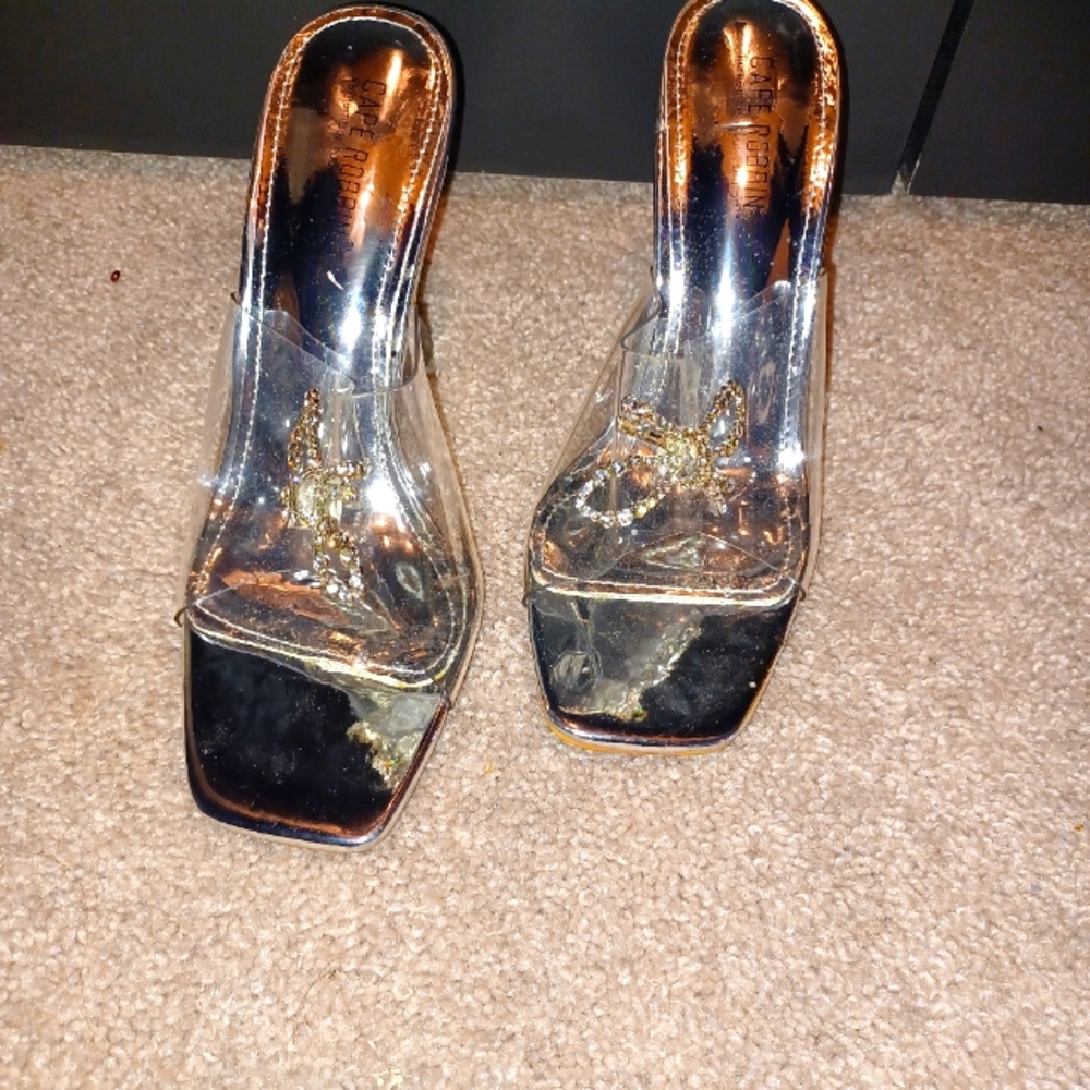 Cape Robbin crystal bow ,clear heels